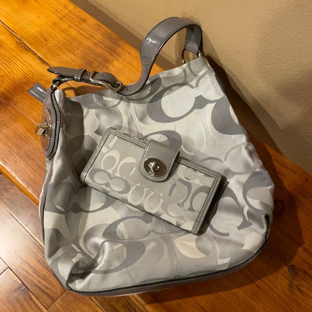 Authentic Coach Penelope & Matching Wallet